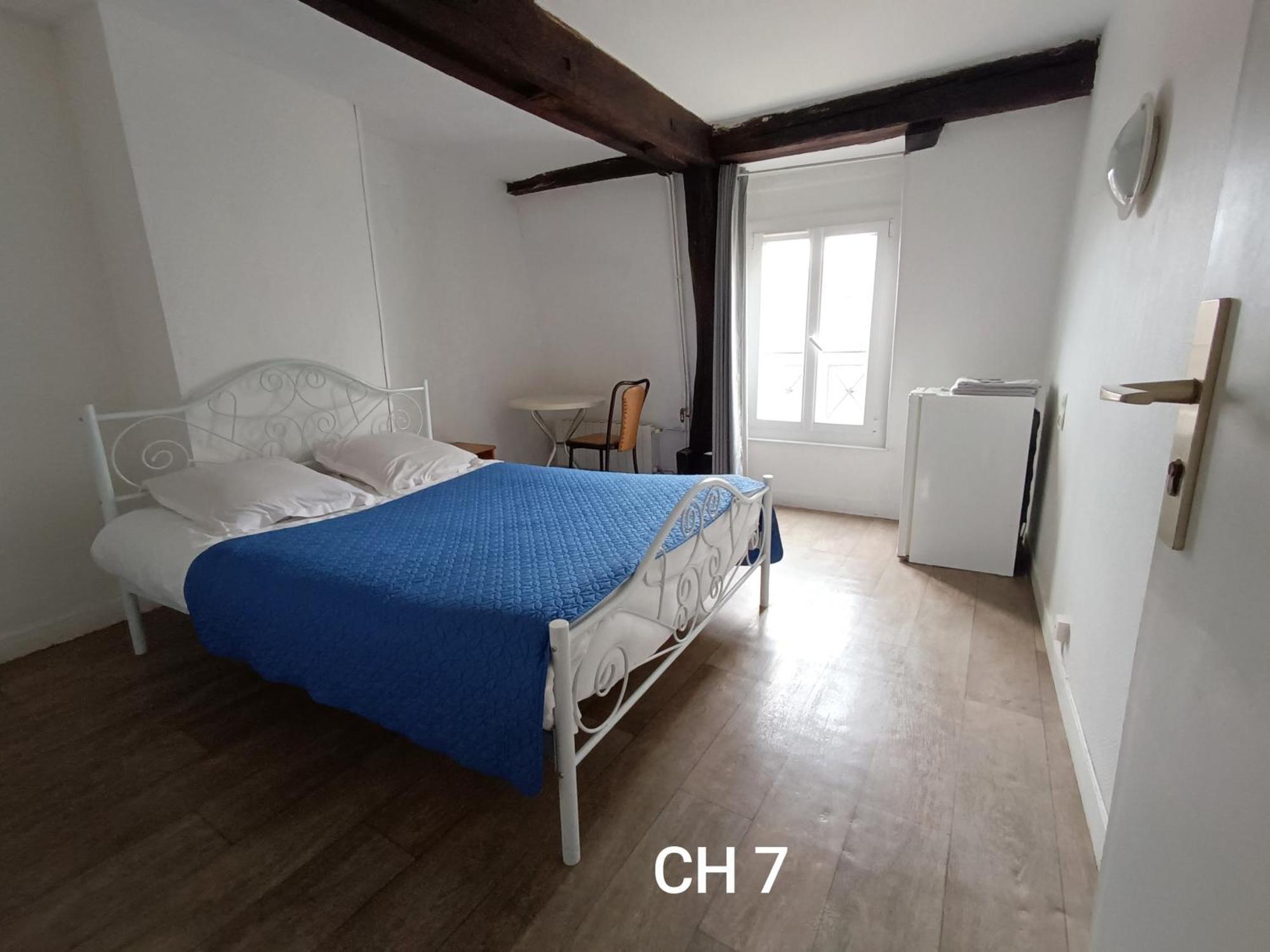 Hotel Le Fontenoy Provins Room photo